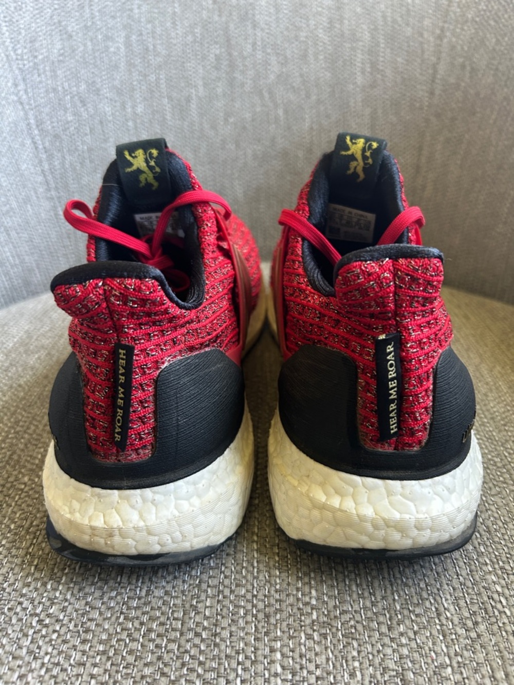Adidas x Game of Thrones Wmns UltraBoost 4.0 "House Lannister" Sneakers - Picture 4 of 7